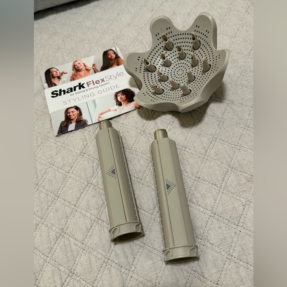Shark FlexStyle Styler Attachments: 2 Auto Wrap Curlers & Diffuser